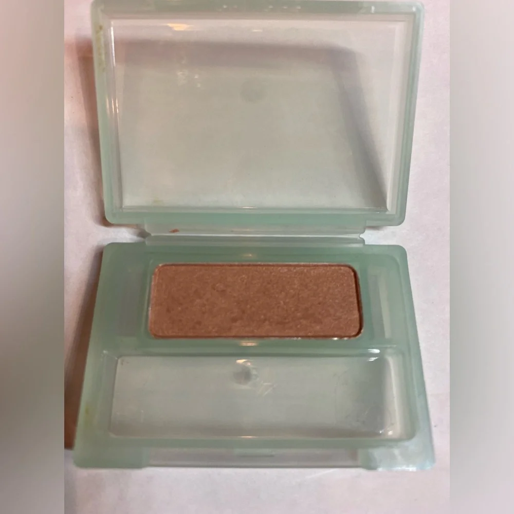 Clinique Stay the Day eye Shadow In GILDED NUDE travel Trial size